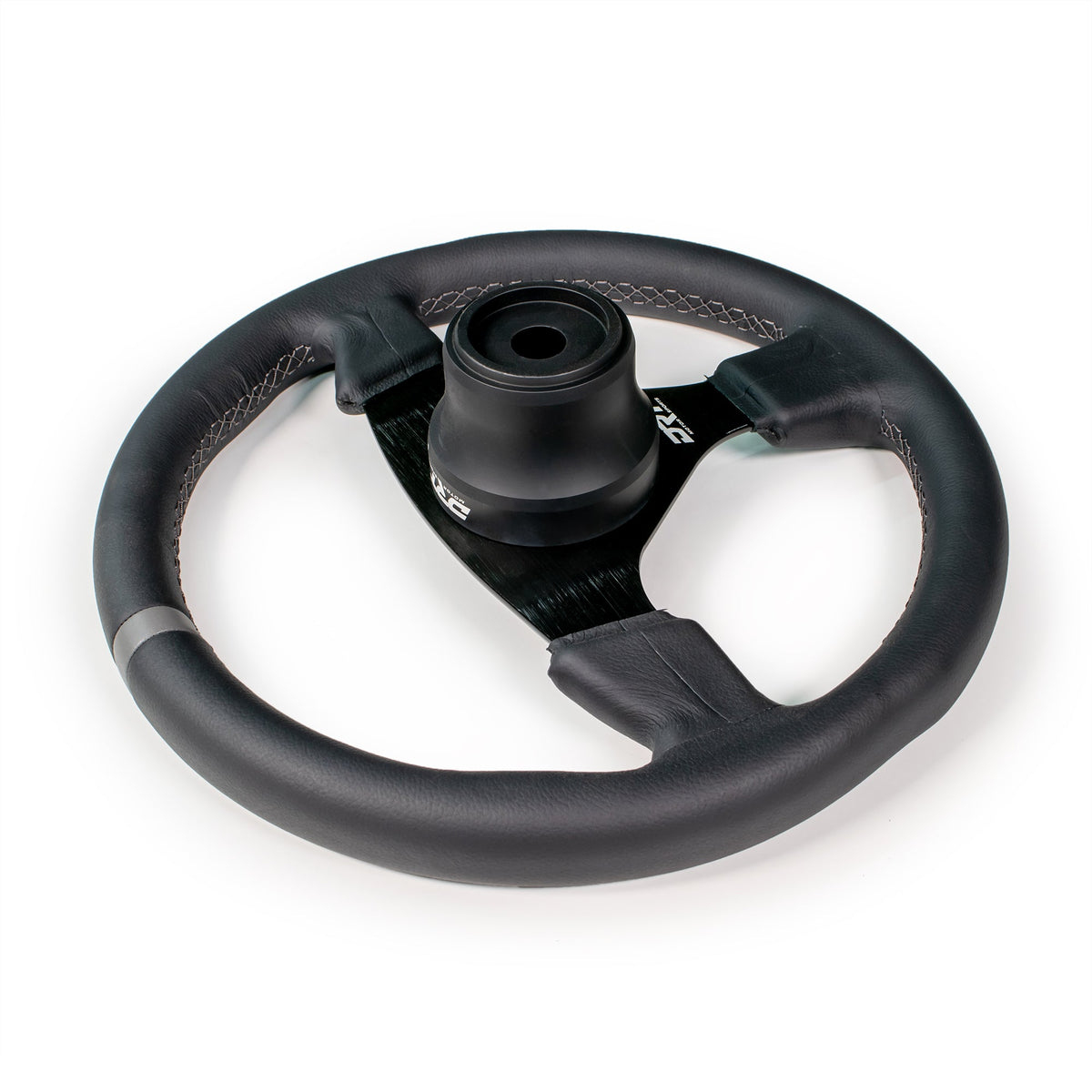 Round utv steering wheel in leather finish