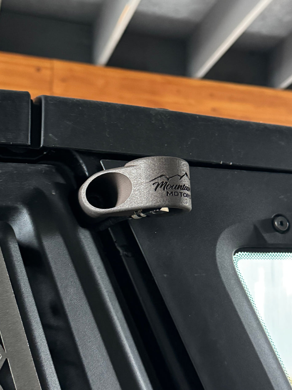 Polaris Xpedition Antenna Mount